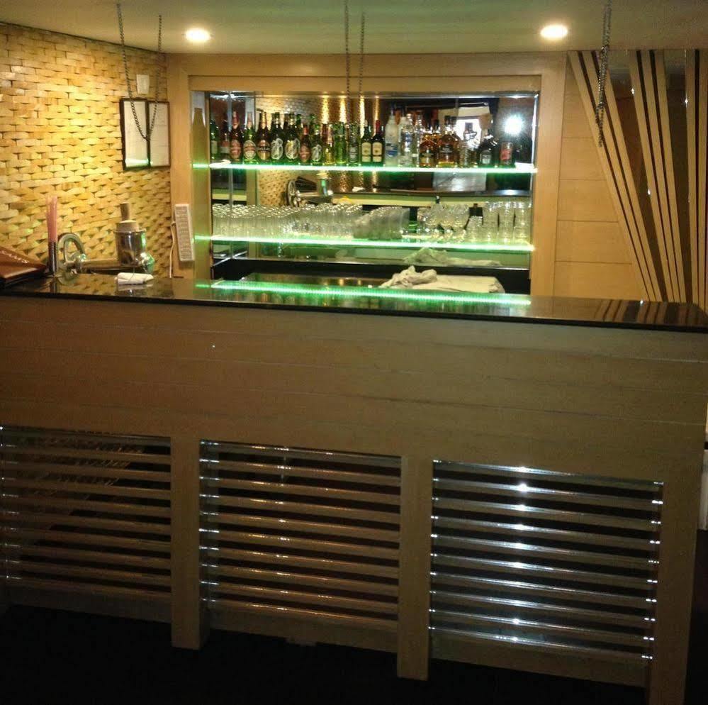 Vivek Hotel Nuova Delhi Esterno foto