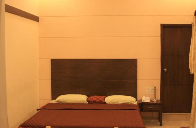 Vivek Hotel Nuova Delhi Esterno foto